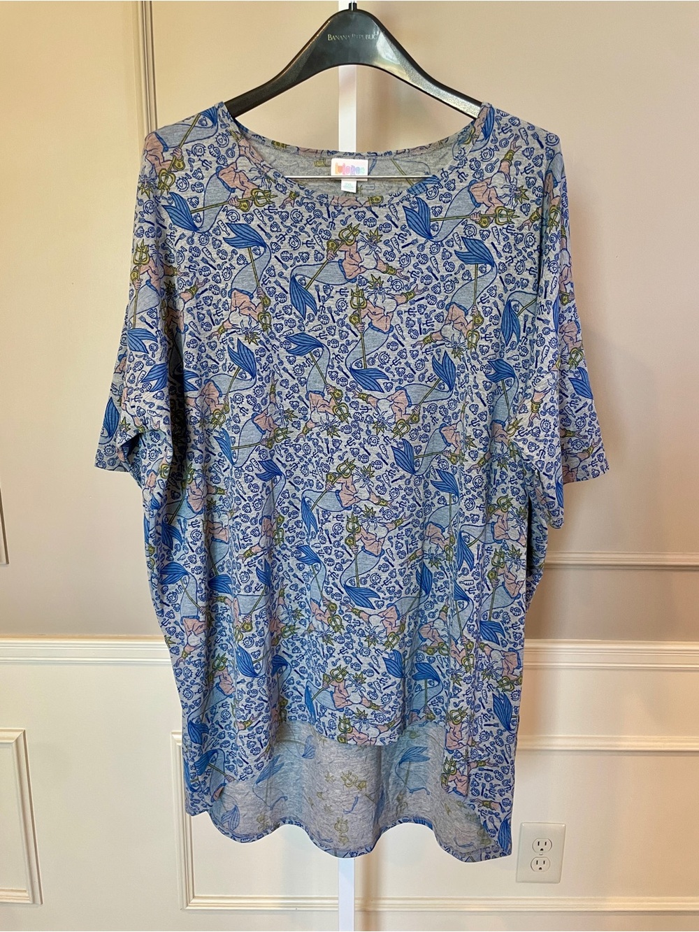 New Disney LuLaRoe Irma 2XL Ariel Gray King Triton Little Mermaid Tunic Shirt